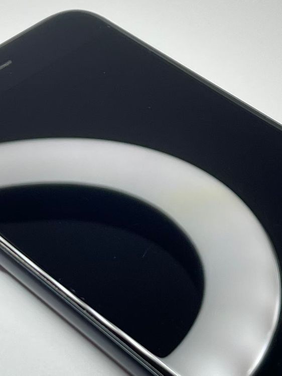 �Хåƥ꡼85����°��3�����å��դ�iPhone SE ��3���� �ߥåɥʥ���64GB Ķ����