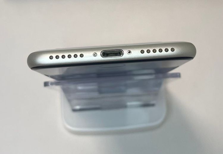 �Хåƥ꡼82��iPhone SE ��3���� �������饤��128GB ���ʰ¿��ݾ� SIM�ե꡼