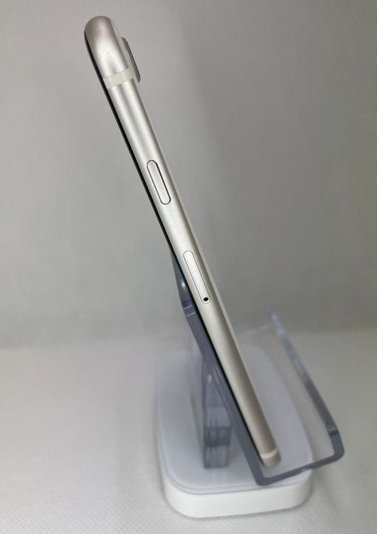 �Хƥå�94��iPhoneSE��3����64GB�������饤��SIM�ե꡼����ȯ��