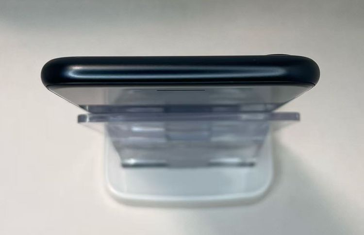 �Хåƥ꡼99��iPhone SE ��3���� �ߥåɥʥ��ȡ�64GB ���¿��ݾ� SIM�ե꡼