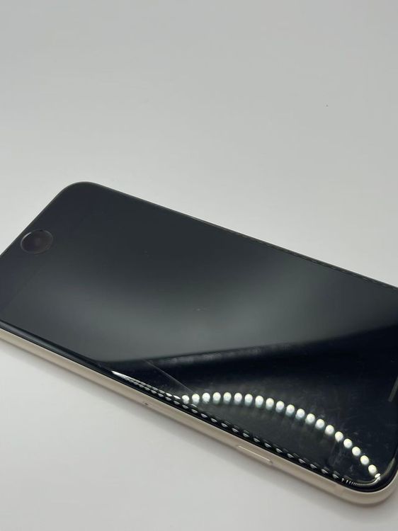 �Хåƥ꡼82��iPhone SE ��3���她�����饤��128GB �¿��ݾ���������ȯ��