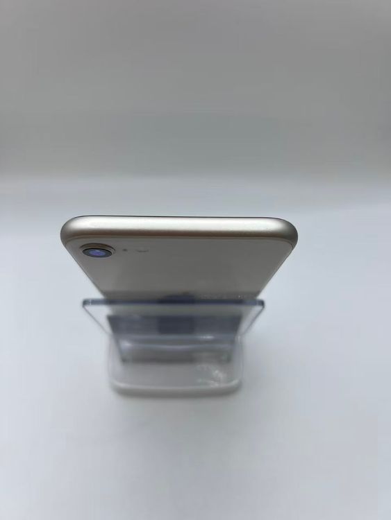 �Хåƥ꡼97��iPhone SE ��3���她�����饤��128GB �¿��ݾ���������ȯ��