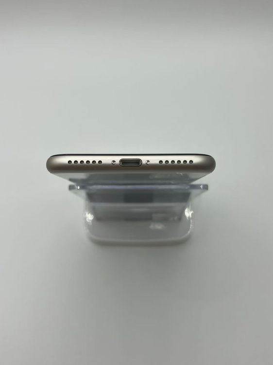 �Хƥå�100����°�ʣ����դ�iPhoneSE��3����64GB�������饤�Ȱ¿��ݾ�����ȯ��