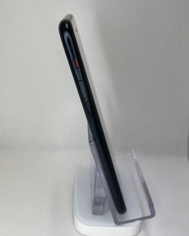 �Хåƥ꡼100��Phone SE ��3���� �ߥåɥʥ��ȡ�64GB ��SIM�ե꡼