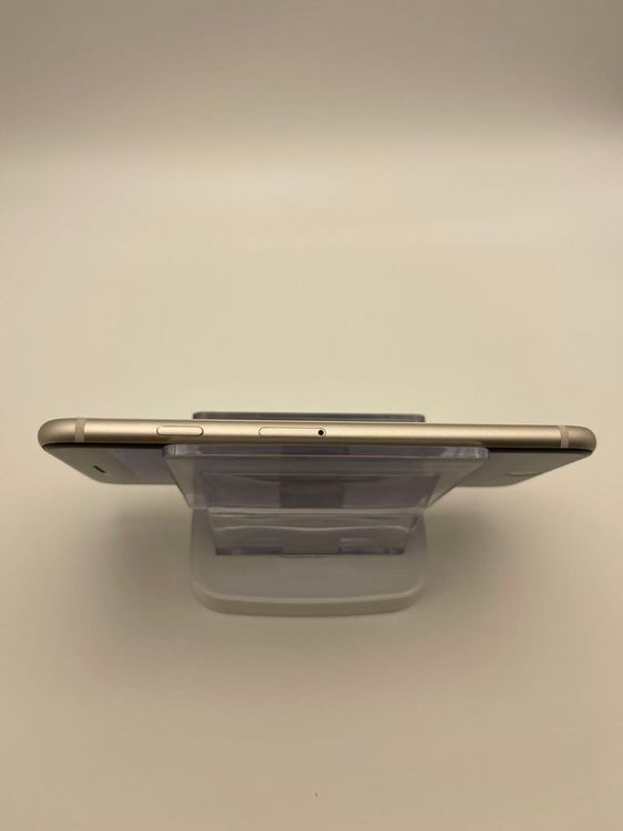 �Хåƥ꡼95����°��3�����å��դ�iPhone SE ��3���� �������饤��128GB �¿��ݾ�