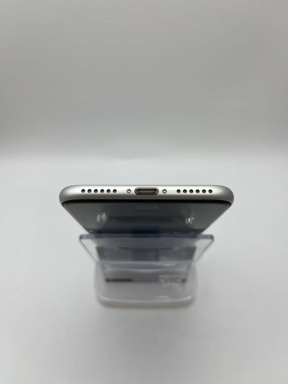 �Хåƥ꡼95��iPhone SE ��2����ۥ磻��64GB �¿��ݾ�����ȯ������