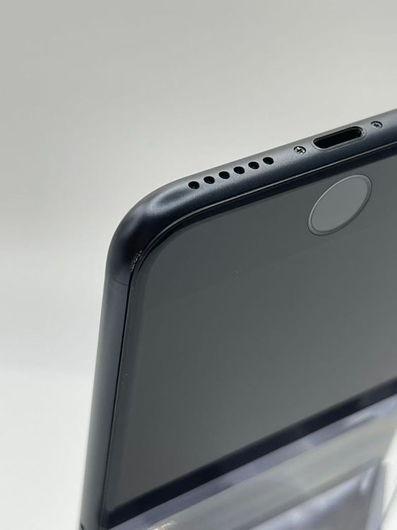 �Хåƥ꡼81����°��3�����å��դ�iPhone SE ��3���� �ߥåɥʥ���64GB �¿��ݾ�