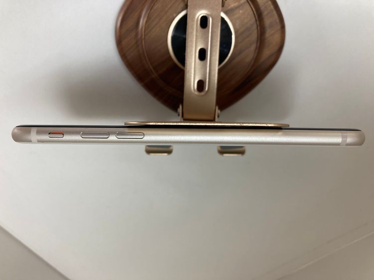 iPhoneSE 3 128GB 饤ȥХƥå84
