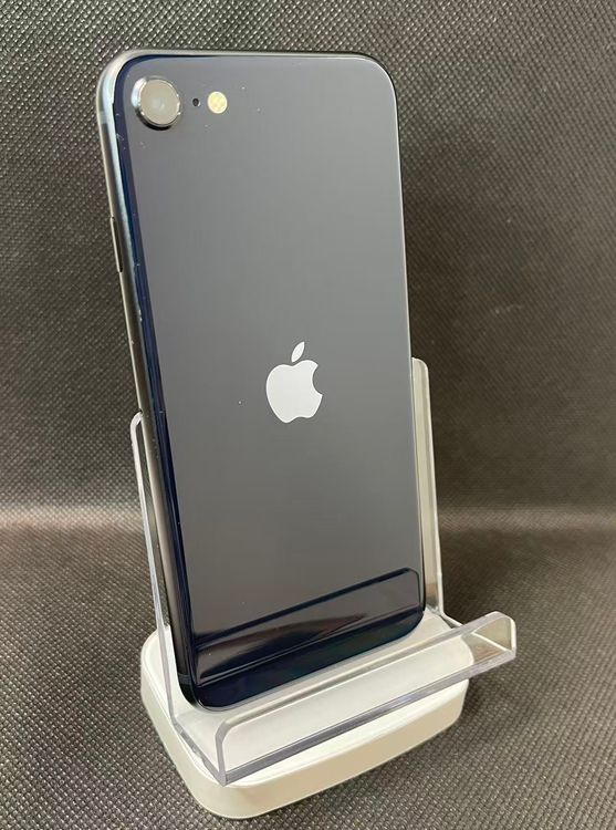 �Хåƥ꡼100��iPhone SE ��3���� �ߥåɥʥ��ȡ�64GB ���¿��ݾ� SIM�ե꡼