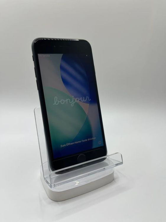 �Хåƥ꡼98����°�ʣ����դ�iPhone SE ��3���� �ߥåɥʥ���64GB �¿��ݾ�