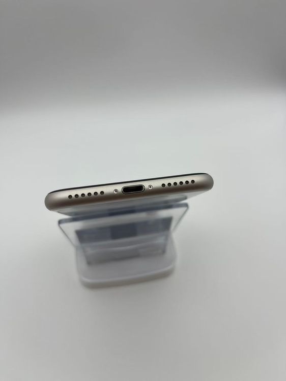 �Хåƥ꡼88����°��3�����å��դ�iPhone SE ��3���� �������饤��128GB �¿��ݾ�