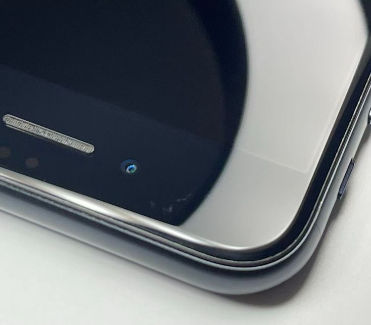 �Хåƥ꡼85����°��3�����å��դ�iPhone SE ��3���� �ߥåɥʥ���128GB �¿��ݾ�