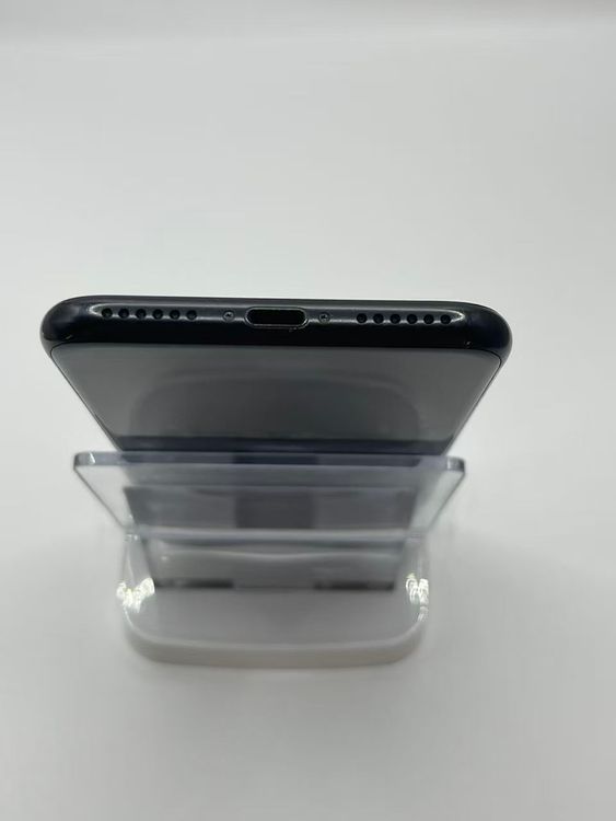 �Хåƥ꡼83����°��3�����å��դ�iPhone SE ��2���� �֥�å�128GB �¿��ݾ�