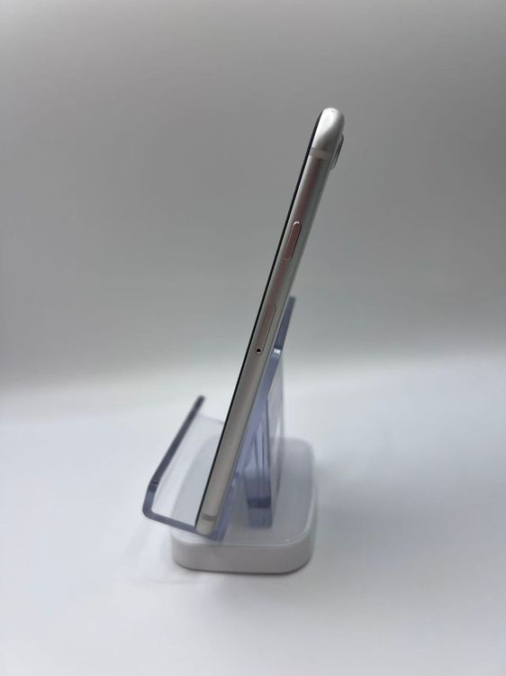 �Хåƥ꡼83����°��3�����å��դ�iPhone SE ��3���� �������饤��128GB �¿��ݾ�