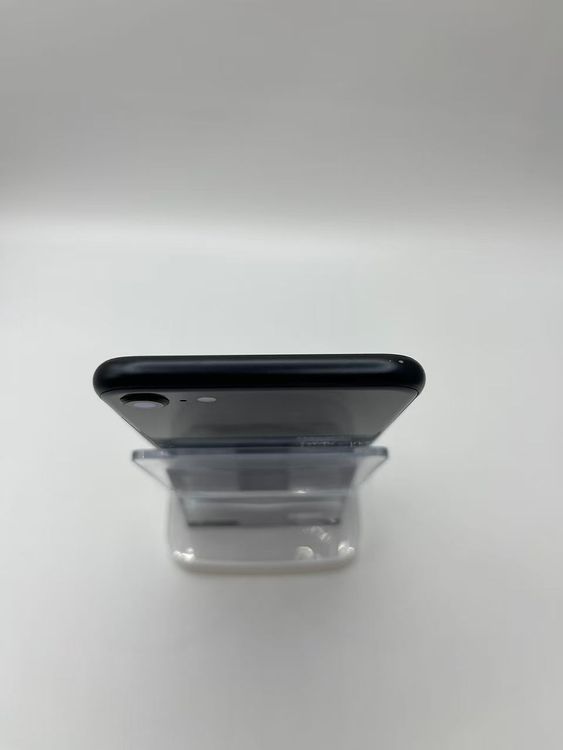 �Хåƥ꡼82����°��3�����å��դ�iPhone SE ��3���� �ߥåɥʥ���64GB �¿��ݾ�