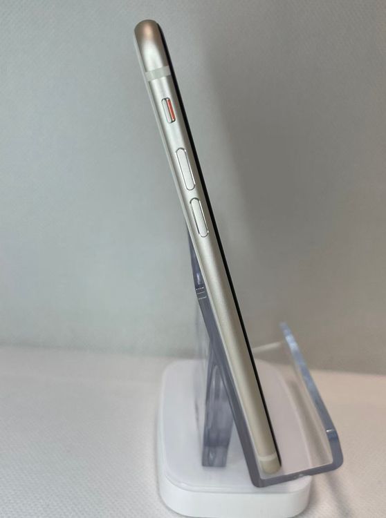 �Хåƥ꡼84��iPhone SE ��3���� �������饤��128GB ���ʰ¿��ݾ� SIM�ե꡼