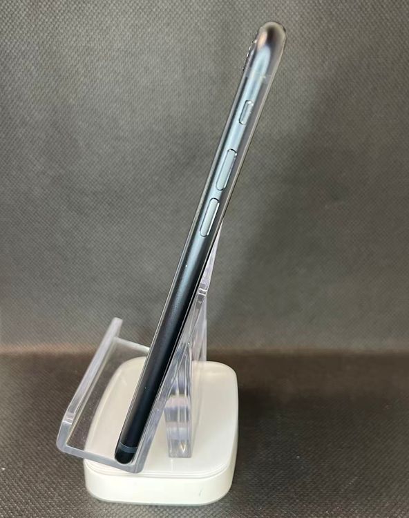 �Хåƥ꡼98��iPhone SE ��3���� �ߥåɥʥ��ȡ�64GB ���¿��ݾ� SIM�ե꡼