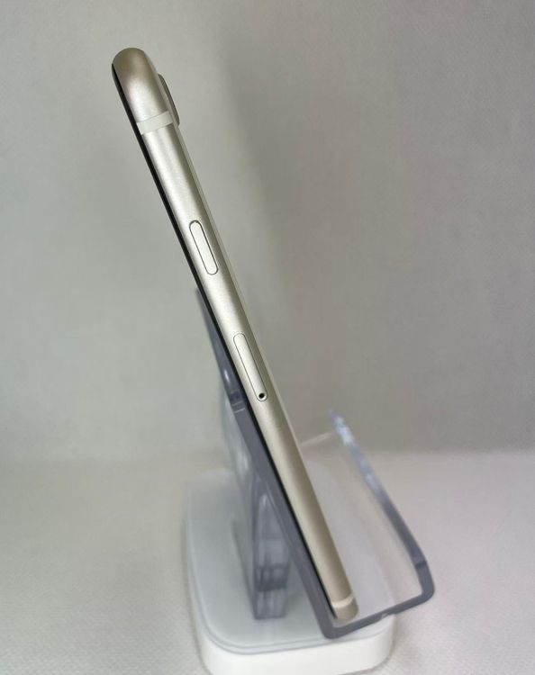 �Хƥå�93��iPhoneSE��3����64GB�������饤��SIM�ե꡼����ȯ��