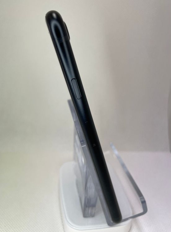 �Хƥå�100��iPhone SE ��3���� �ߥåɥʥ��ȡ�64GB ��SIM�ե꡼