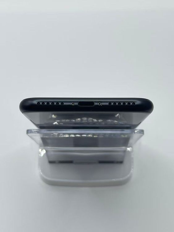 �Хåƥ꡼95����°��3�����å��դ�iPhone SE ��3���� �ߥåɥʥ���64GB �¿��ݾ�