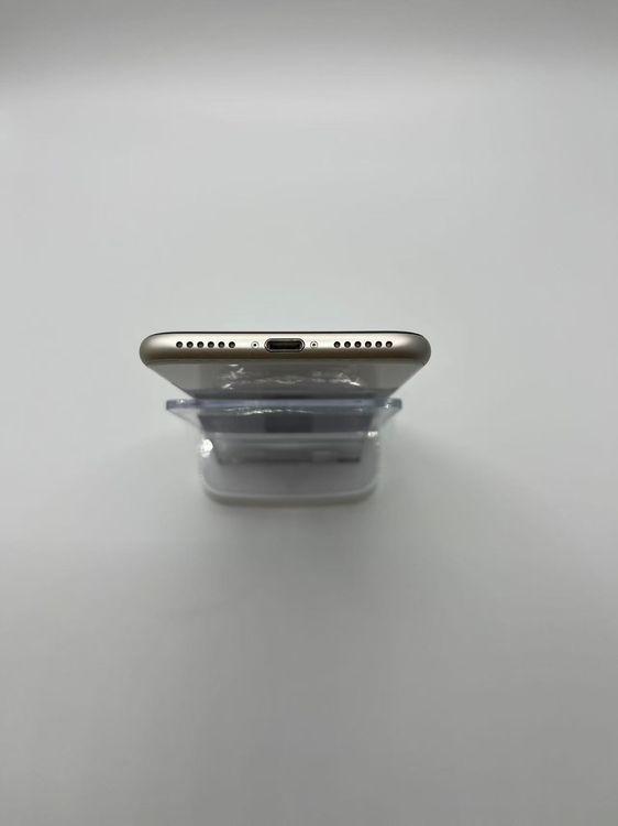 �Хåƥ꡼100����°�ʣ����դ�iPhone SE ��3���� �������饤��64GB �¿��ݾ�