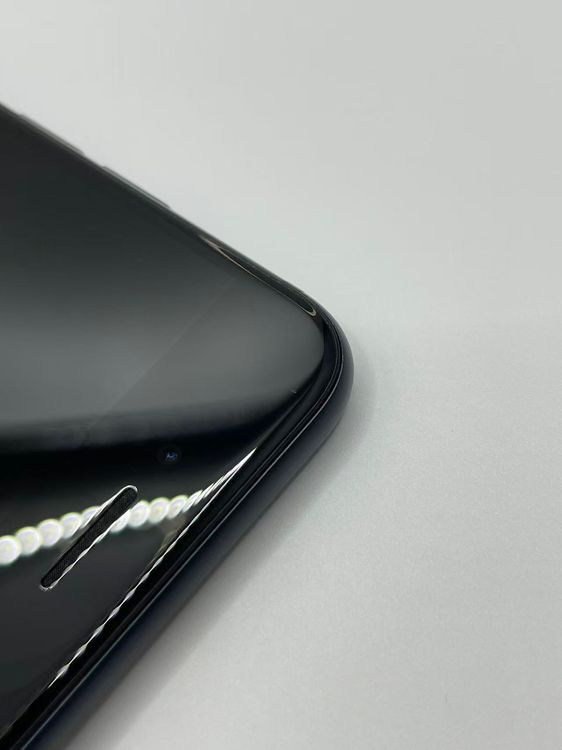 �Хåƥ꡼89����°��3�����å��դ�iPhone SE ��3���� �ߥåɥʥ���64GB Ķ����