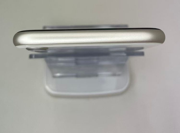 �Хƥå�93��iPhoneSE��3����64GB�������饤��SIM�ե꡼����ȯ��