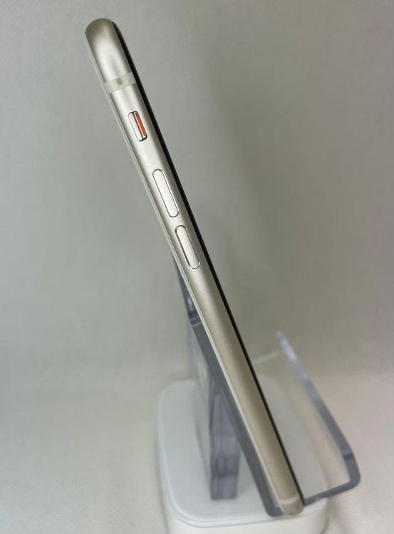 �Хåƥ꡼87��iPhoneSE��3����64GB�������饤��SIM�ե꡼����ȯ��