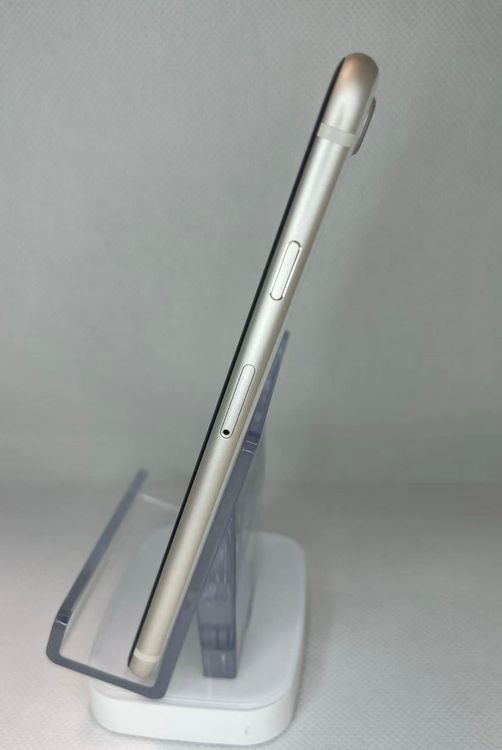 �Хåƥ꡼98��iPhone SE ��3���� �������饤�ȡ�64GB ��SIM�ե꡼�¿��ݾ�