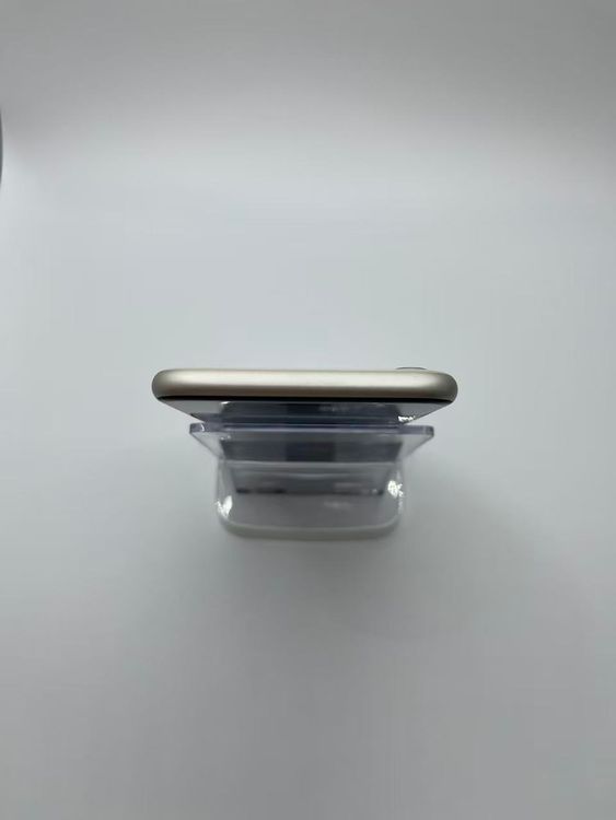 �Хƥå�83�����դ�iPhoneSE��3����64GB�������饤�Ȱ¿��ݾ�����ȯ��