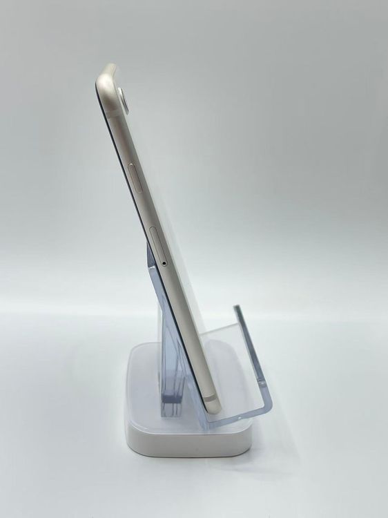 �Хåƥ꡼82����°��3�����å��դ�iPhone SE ��3���� �������饤��128GB �¿��ݾ�