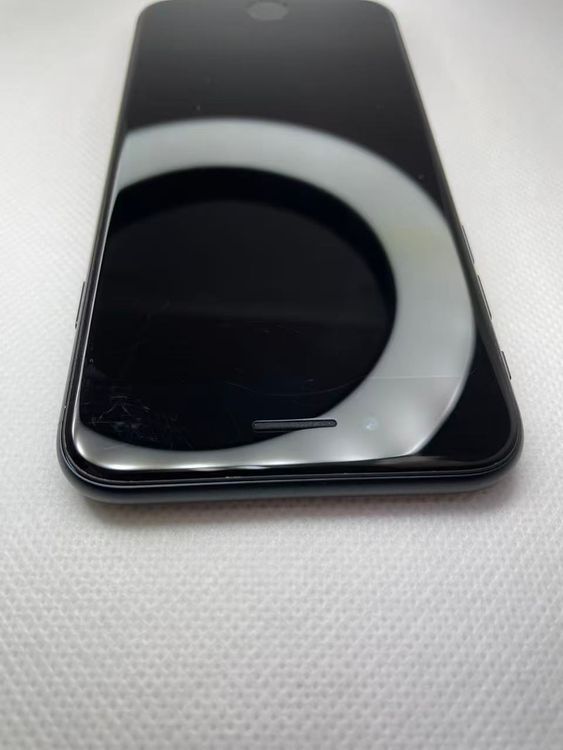 �Хåƥ꡼100��iPhone SE ��3���� �ߥåɥʥ��ȡ�64GB ��SIM�ե꡼����