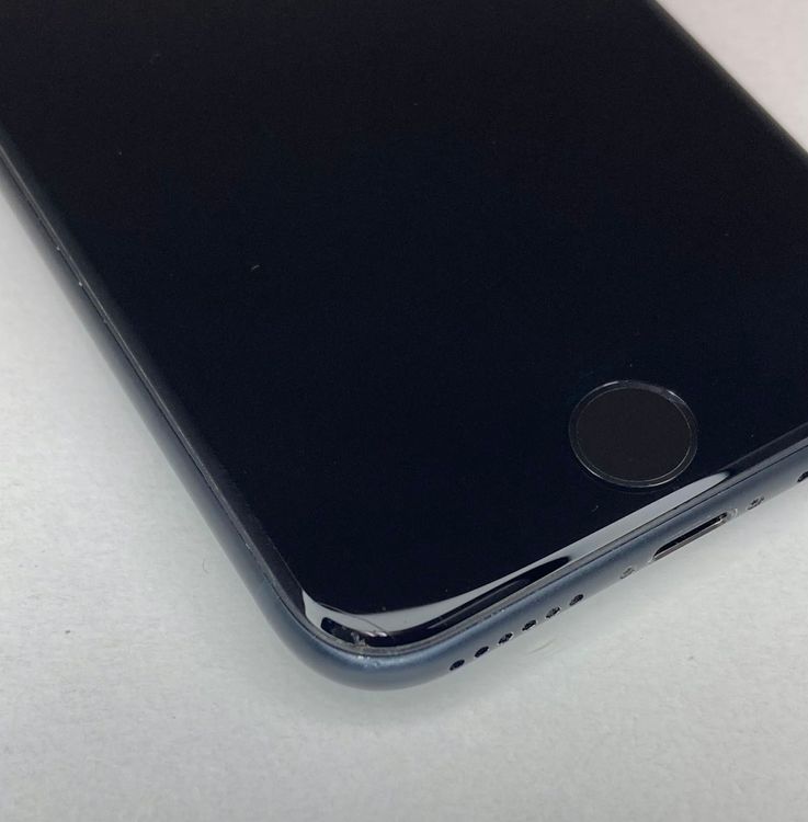 iPhone SE 第3世代 ミッドナイト 64GB  SIMフリー美品バテッリ88%