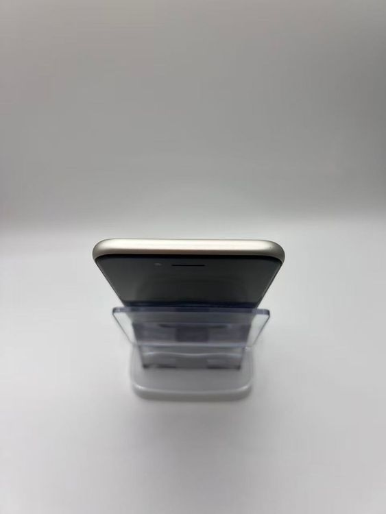 �Хåƥ꡼81����°��3�����å��դ�iPhone SE ��3���� �������饤��128GB �¿��ݾ�