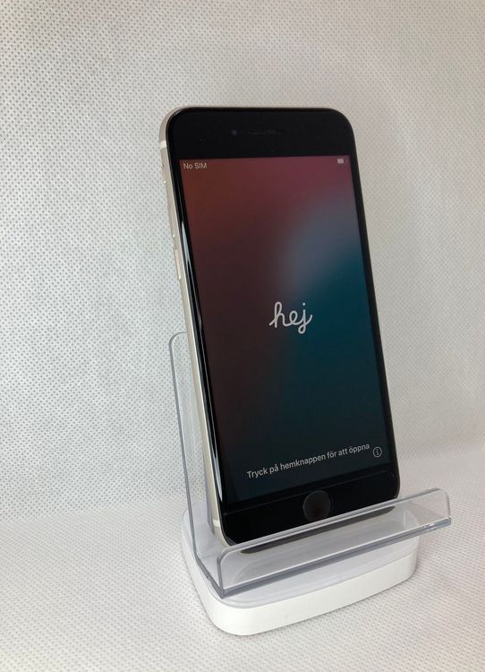 バテッリ90%iPhoneSE第3世代128GBスターライトSIMフリー超美品