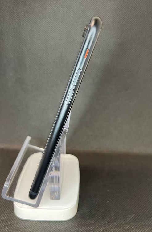 �Хåƥ꡼95��iPhone SE ��3���� �ߥåɥʥ��ȡ�64GB ���¿��ݾ� SIM�ե꡼