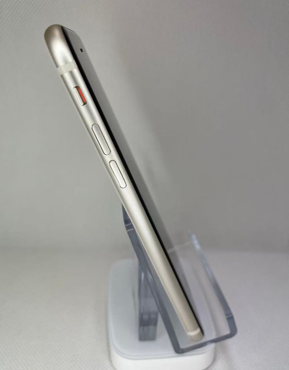 �Хƥå�85��iPhoneSE��3����64GB�������饤��SIM�ե꡼��������ȯ��