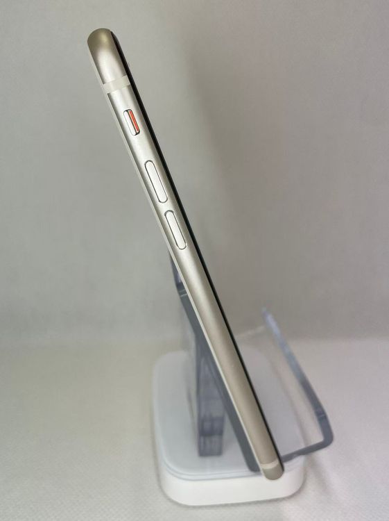 �Хƥå�89��iPhoneSE��3����64GB�������饤��SIM�ե꡼����ȯ��