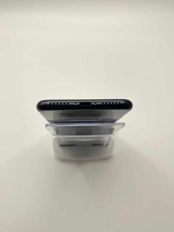 �Хƥå�88����°�ʣ����դ�iPhoneSE��3����64GB�ߥåɥʥ���SIM�ե꡼�¿��ݾ�