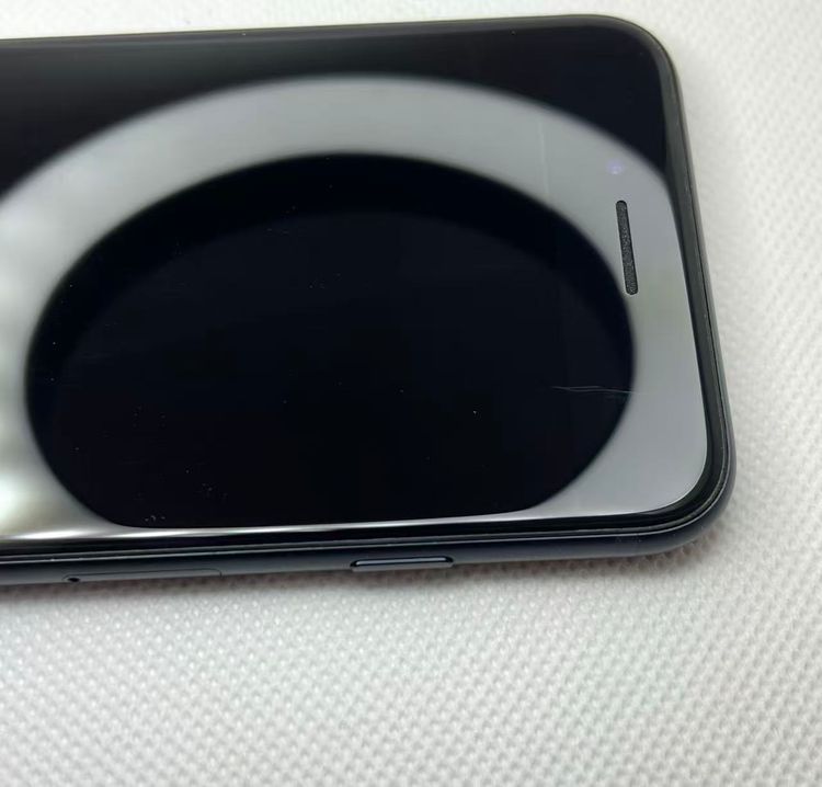 �Хƥå�82��iPhone SE ��3���� �ߥåɥʥ��ȡ�64GB ��SIM�ե꡼����