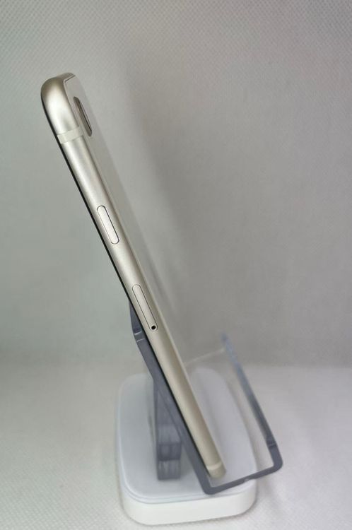 �Хƥå�88��iPhoneSE��3����64GB�������饤��SIM�ե꡼��������ȯ��