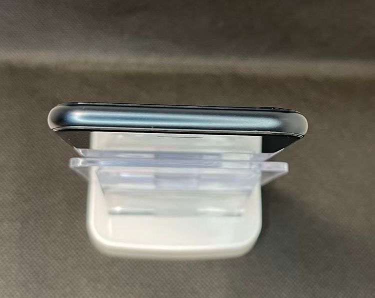 �Хåƥ꡼98��iPhone SE ��3���� �ߥåɥʥ��ȡ�64GB ���¿��ݾ� SIM�ե꡼