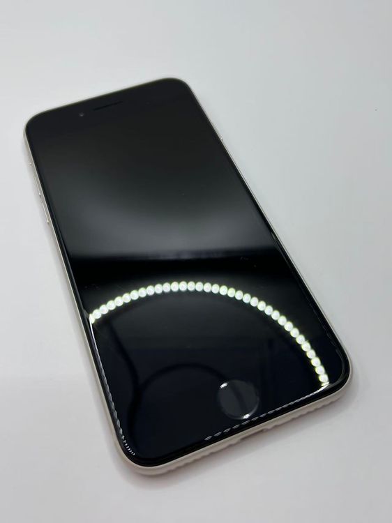 �Хåƥ꡼100��iPhone SE ��3���她�����饤��128GB �¿��ݾ���������ȯ��