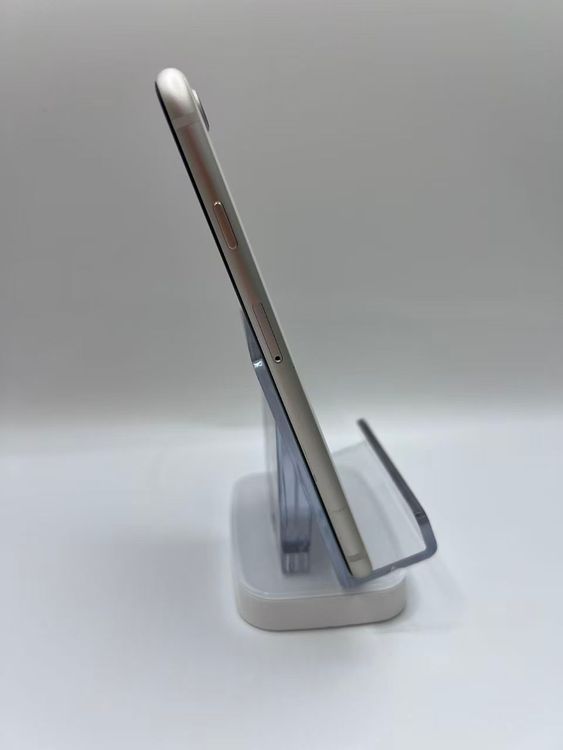 �Хåƥ꡼100��iPhone SE ��3���她�����饤��128GB �¿��ݾ���������ȯ��