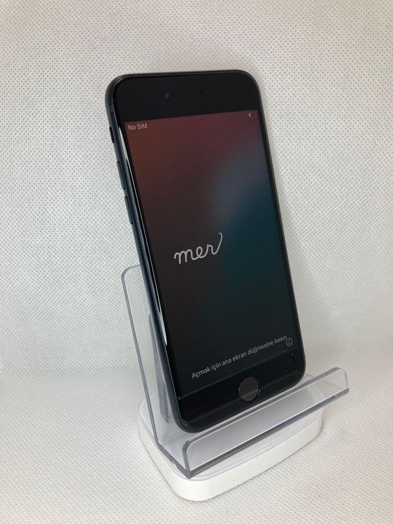 バテッリ82%iPhone SE 第3世代 ミッドナイト 128GB  SIMフリー美品当日発送