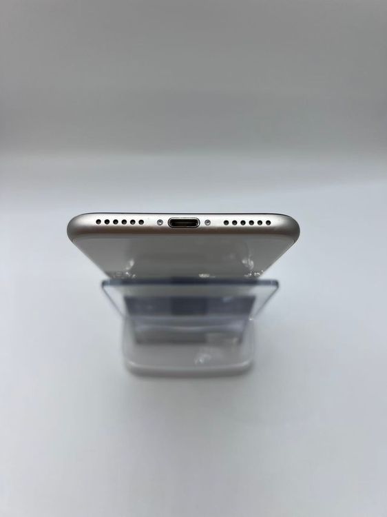�Хåƥ꡼83��iPhone SE ��3���她�����饤��128GB �¿��ݾ���������ȯ��