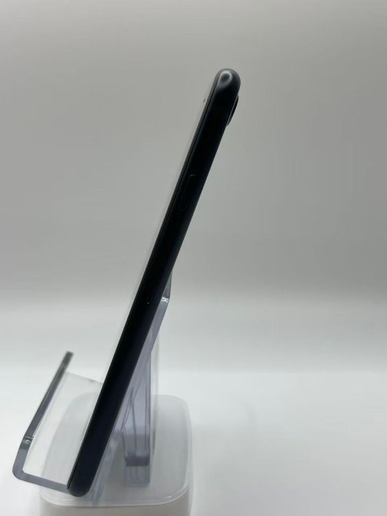 �Хåƥ꡼81����°��3�����å��դ�iPhone SE ��3���� �ߥåɥʥ���64GB �¿��ݾ�