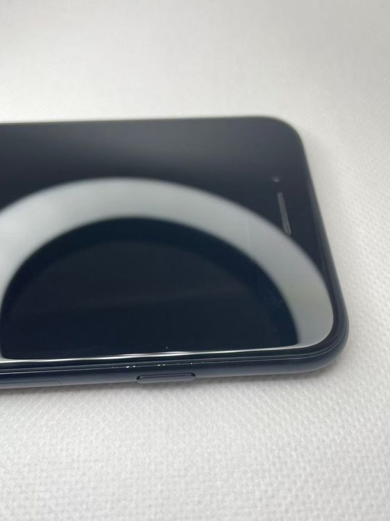 �Хåƥ꡼100��iPhone SE ��3���� �ߥåɥʥ��ȡ�64GB ��SIM�ե꡼����