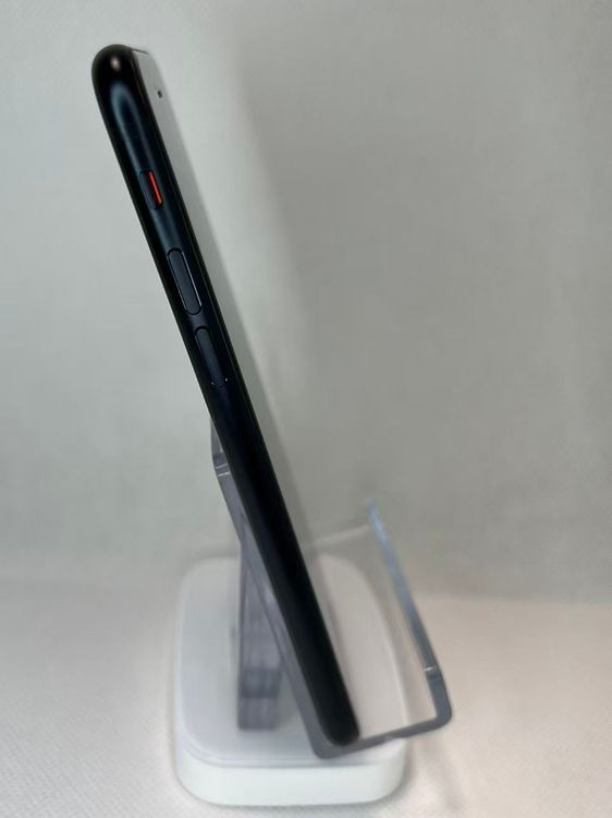 �Хåƥ꡼95��iPhone SE ��3���� �ߥåɥʥ��ȡ�64GB ��SIM�ե꡼�¿��ݾ�