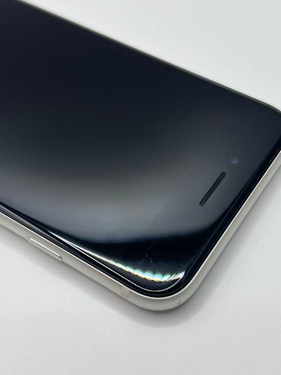 �Хåƥ꡼83����°��3�����å��դ�iPhone SE ��3���� �������饤��128GB �¿��ݾ�